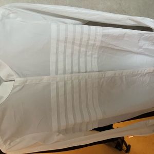 Size 2 never worn need this gone because I am going to college. Will negotiate.